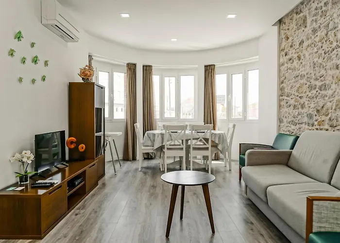 Apartamento Casa Dos Terraços T3 Rc *