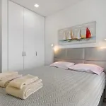 Apartment Casa Dos Terracos T3 Rc *